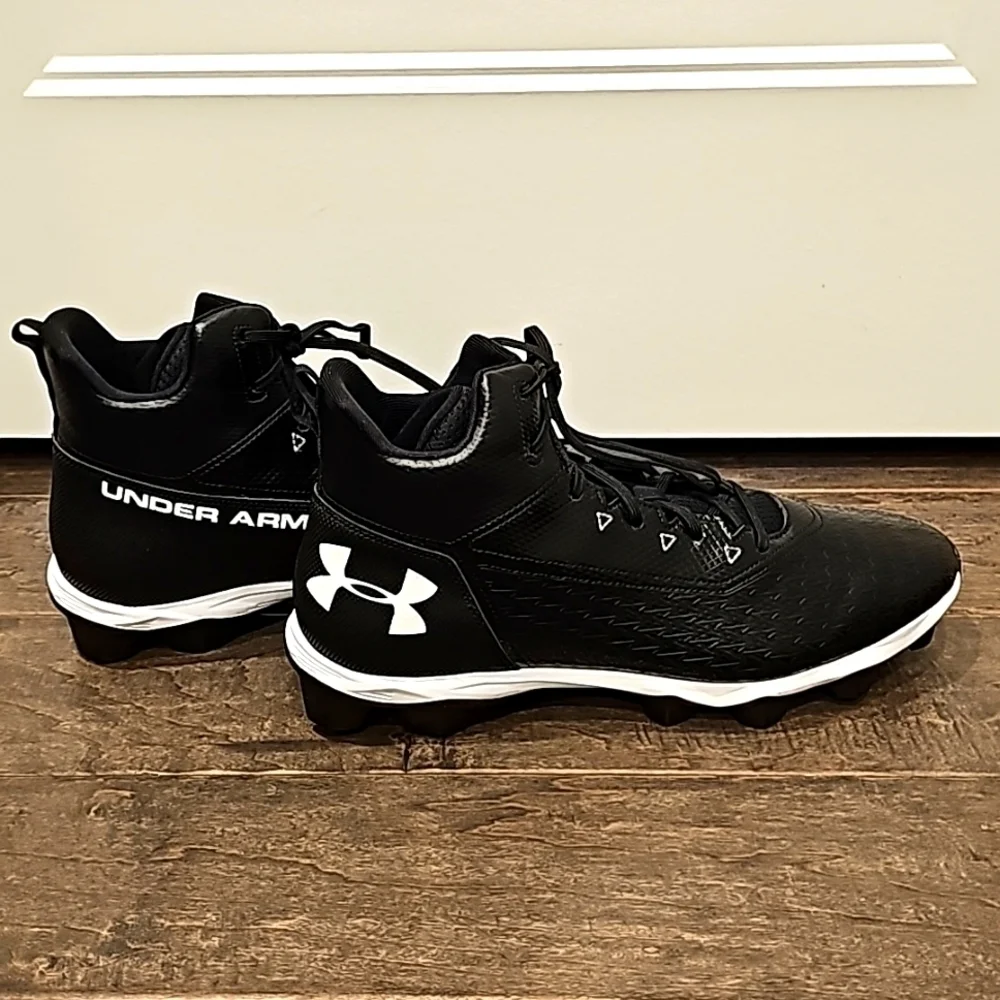 Under Armour Men's Football Cleats sz 13